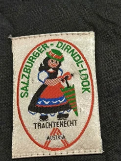 Dirndl Größe 32-Trachtenecht Austria Sale