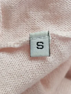 Pullover><noscript><img width=