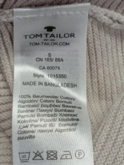 Pullover><noscript><img width=