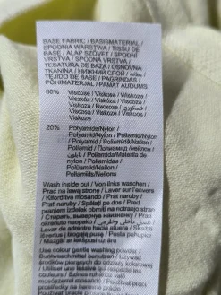 Pullover><noscript><img width=