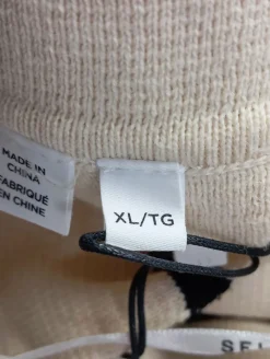 Pullunder><noscript><img width=