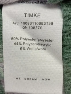 Pullunder><noscript><img width=