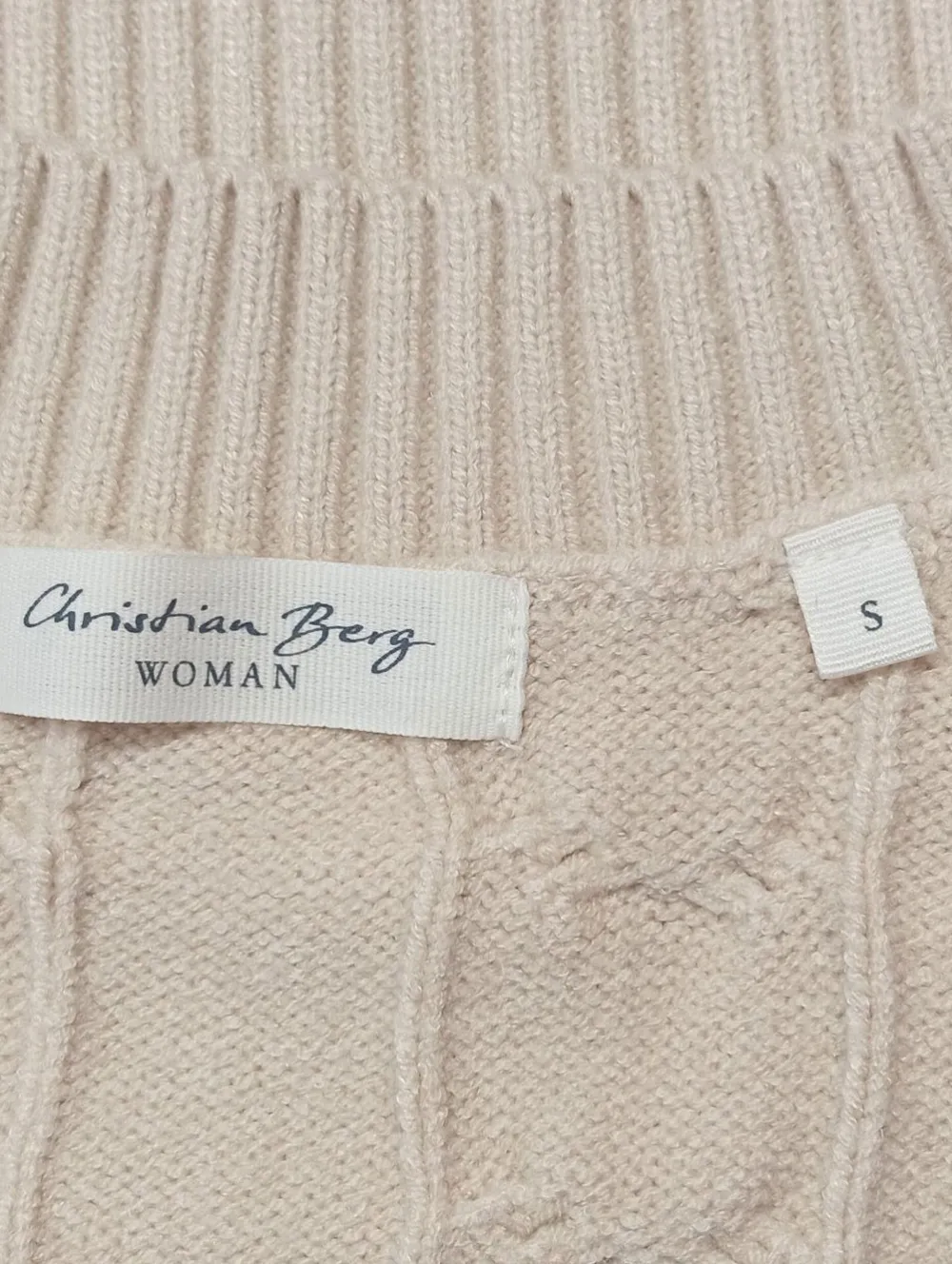 Pullunder>Christian Berg Feinstrickpullunder Größe 36 creme