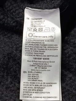 Pullunder><noscript><img width=