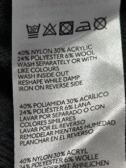 Pullunder><noscript><img width=