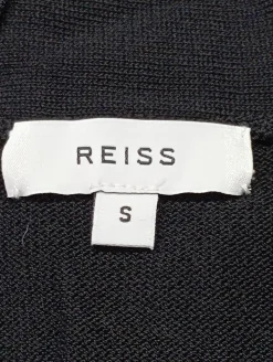 Pullunder><noscript><img width=