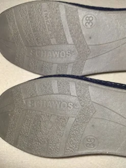 Hausschuhe Größe 38- Clearance