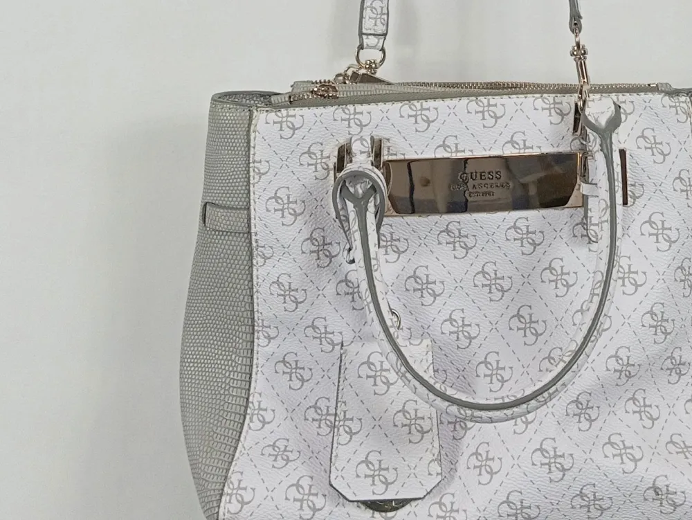 Henkeltasche-Guess Discount