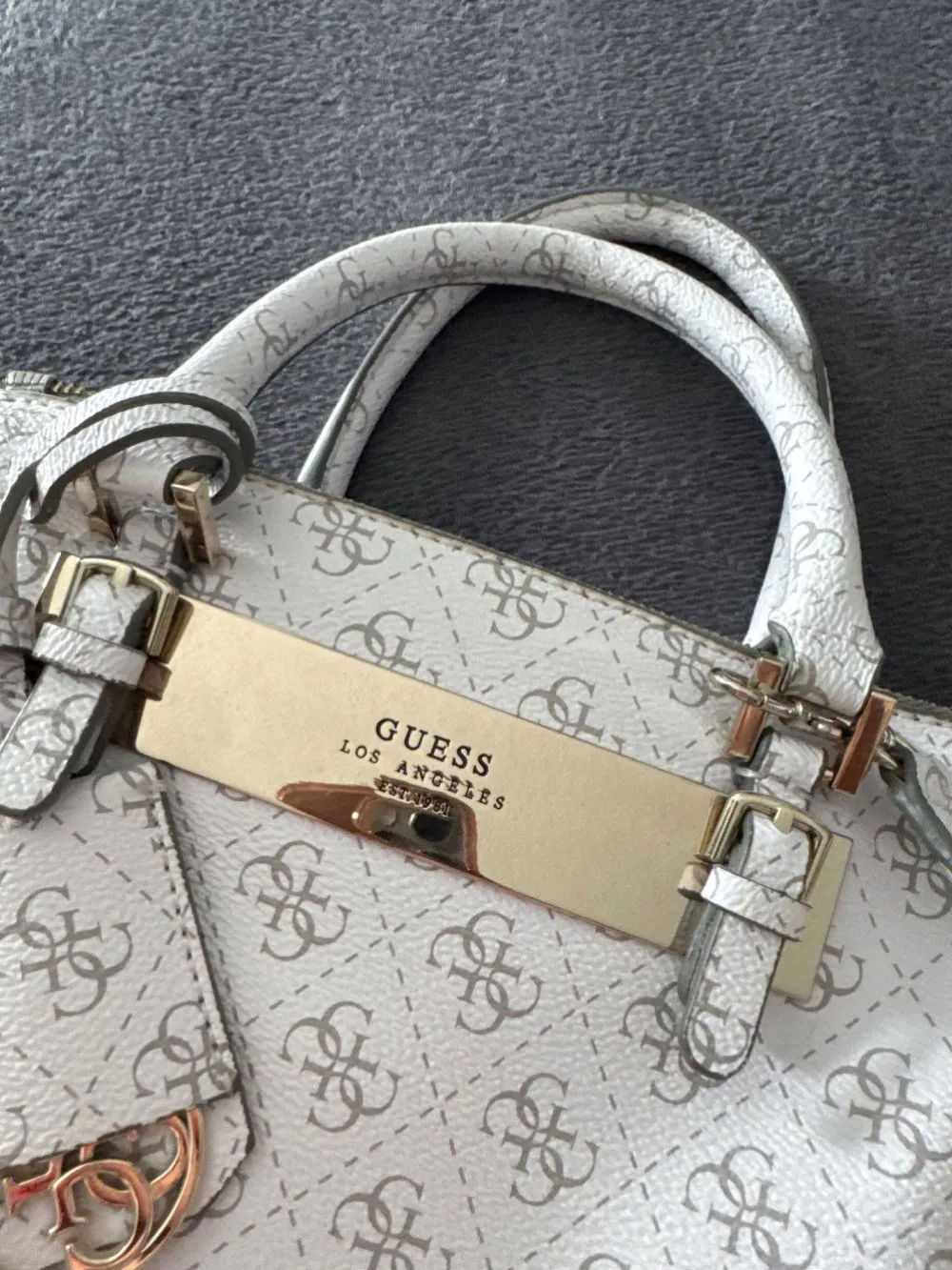 Henkeltasche-Guess Discount