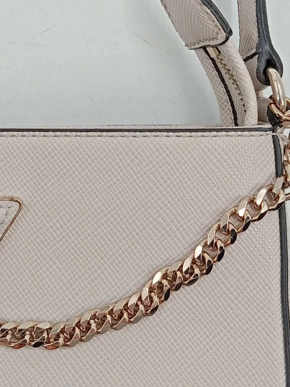 Henkeltaschen>Guess Henkeltasche beige