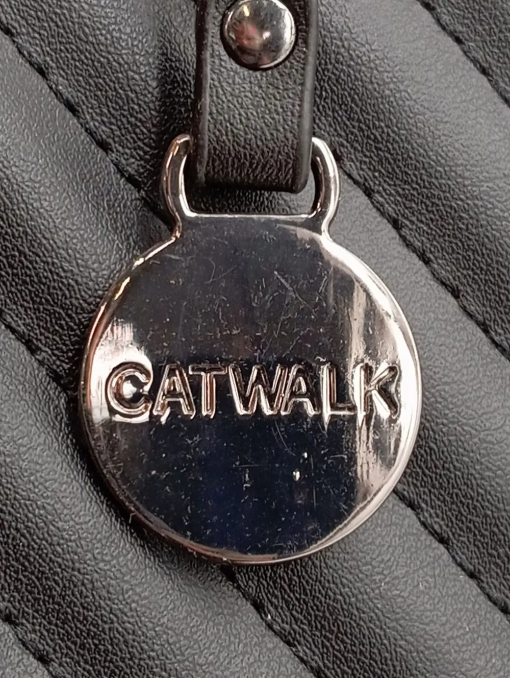 Henkeltasche-Catwalk Hot