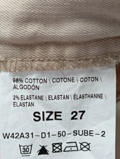 Jeans><noscript><img width=