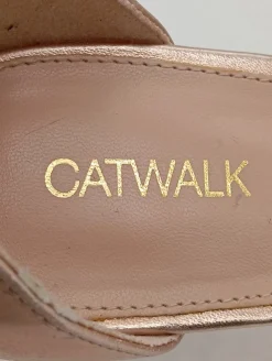 High Heel Sandaletten Größe 40-Catwalk Hot