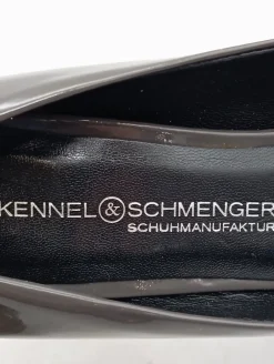 Pumps><noscript><img width=