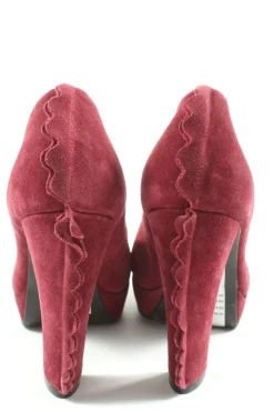 Pumps><noscript><img width=