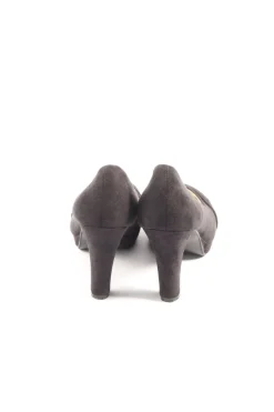 Pumps><noscript><img width=