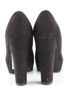 Pumps><noscript><img width=