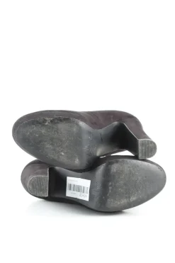 Pumps><noscript><img width=