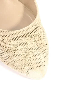 Pumps><noscript><img width=