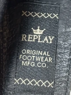 Pumps><noscript><img width=