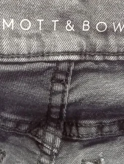 Jeans><noscript><img width=