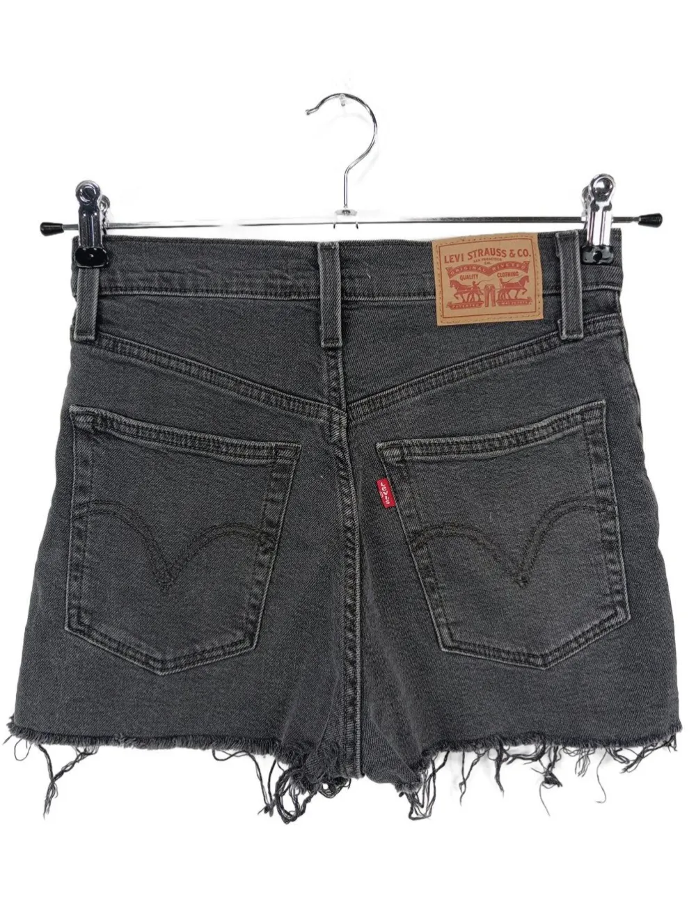 Kurze Hosen>Levi's High-Waist-Shorts Größe 36 hellgrau