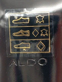 Pumps><noscript><img width=