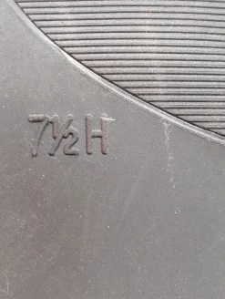 Pumps><noscript><img width=