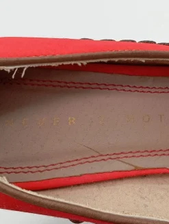 Pumps><noscript><img width=