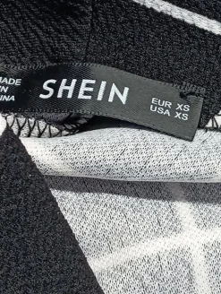 Anzüge><noscript><img width=