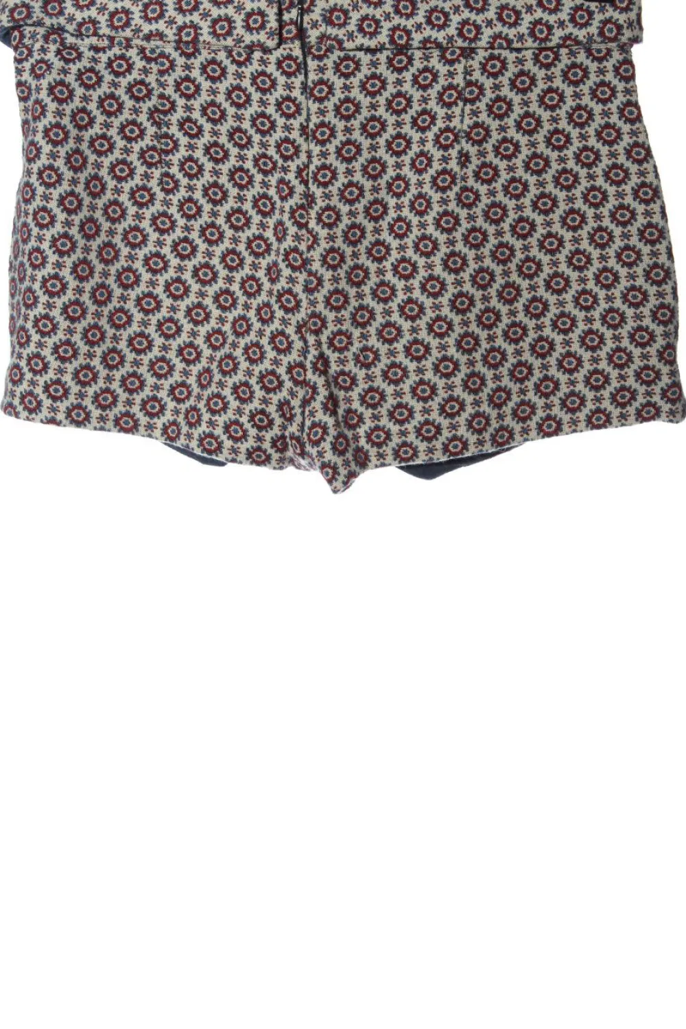 Kurze Hosen>Zara Basic Hot Pants Größe 36