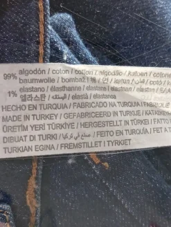 Jeans><noscript><img width=