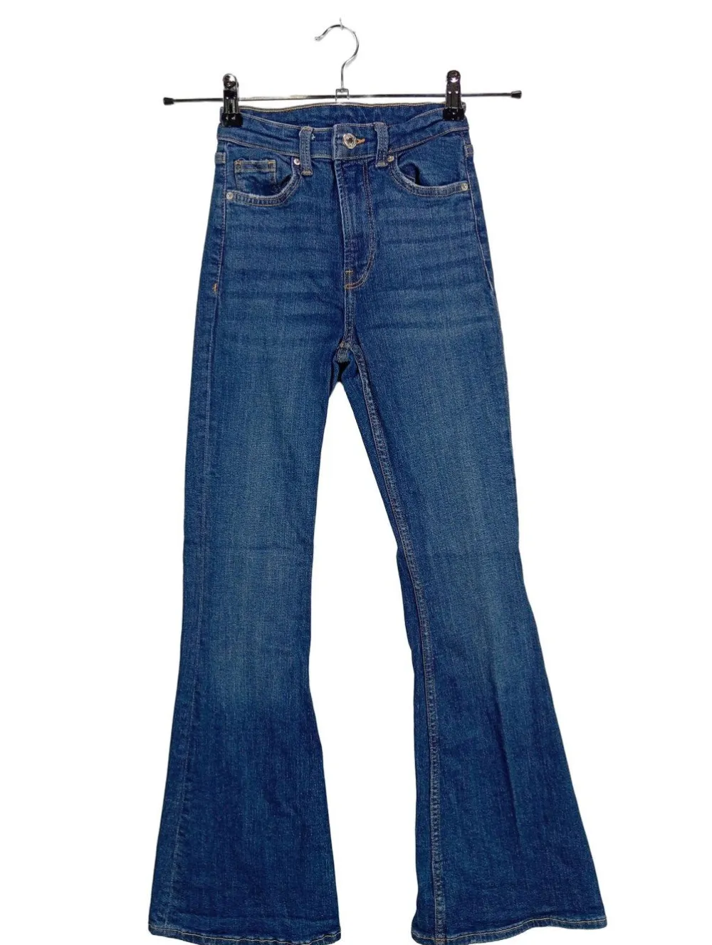Jeans>Bershka Jeansschlaghose Größe 32 blau