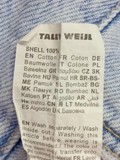 Kurze Hosen><noscript><img width=