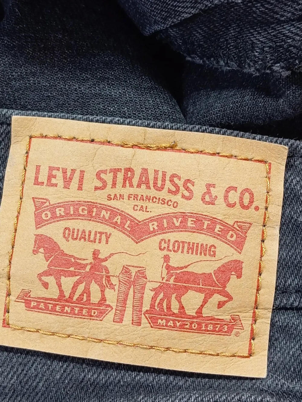Jeansshorts Größe 42-Leviu2019s Sale