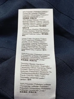 Blazer><noscript><img width=