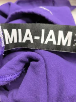 Kapuzensweatshirt-MIA-IAM Online