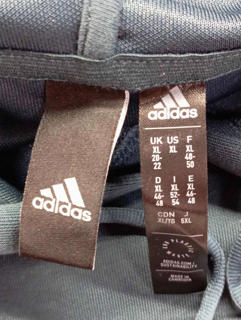 Sweats>Adidas Kapuzensweatshirt Größe 42 grün
