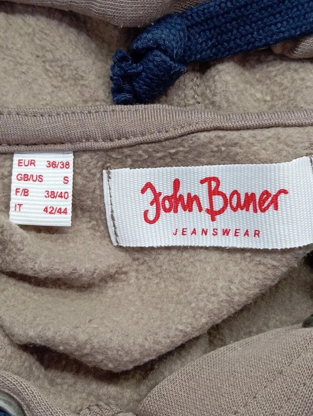 Kapuzensweatshirt Größe 36-John Baner Best