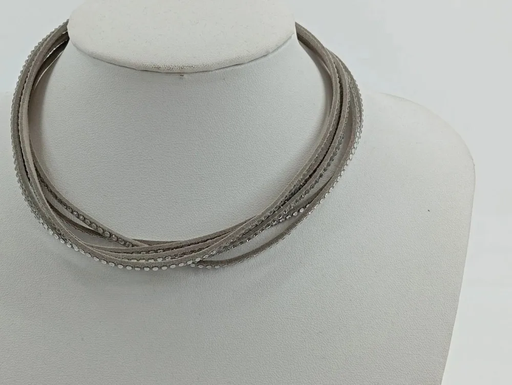 Ketten>Swarovski Kette grau