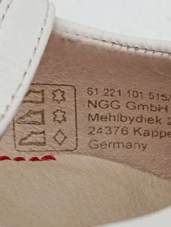 Ballerinas><noscript><img width=