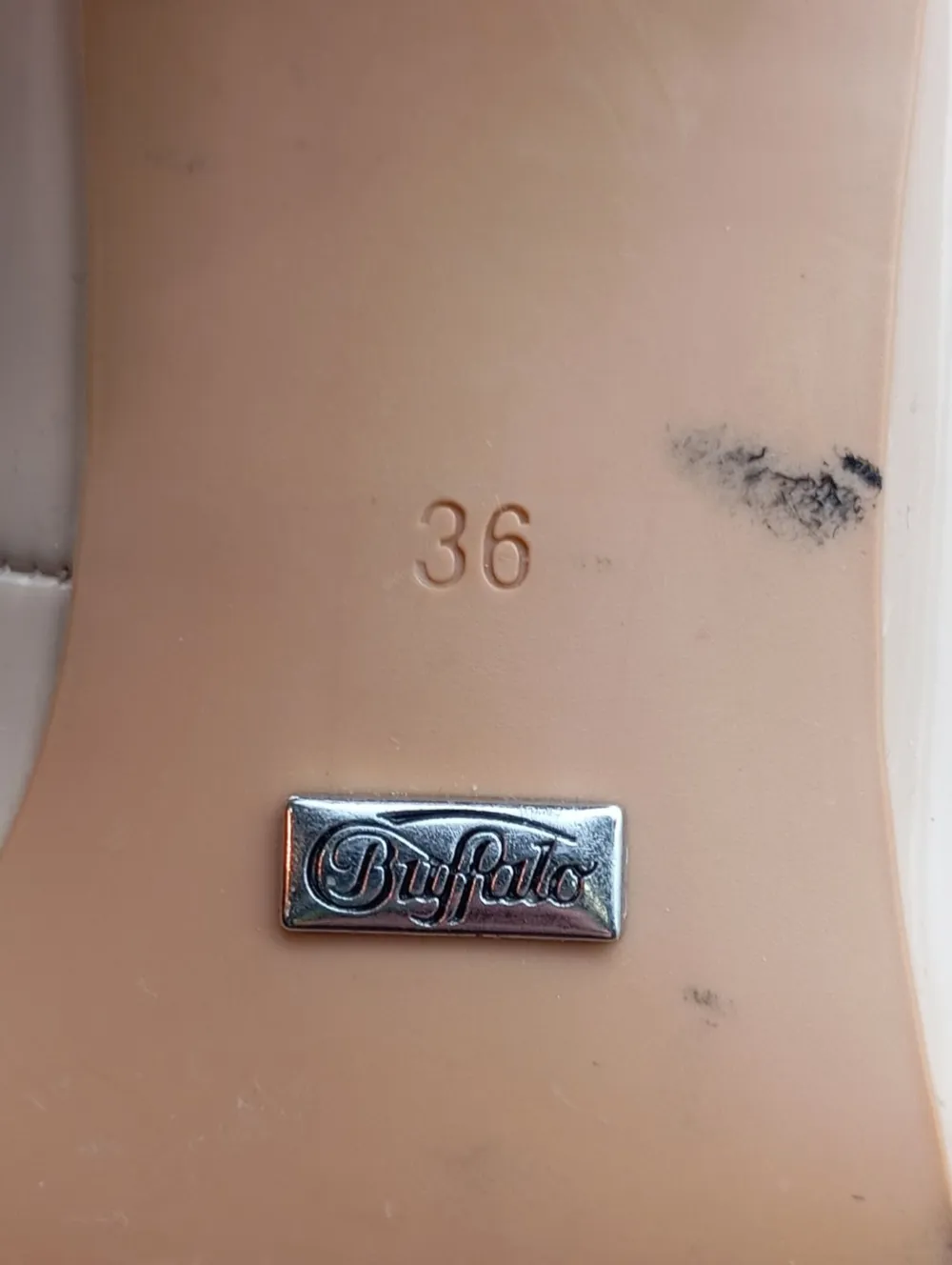 Klassische Pumps Größe 36-Buffalo Outlet