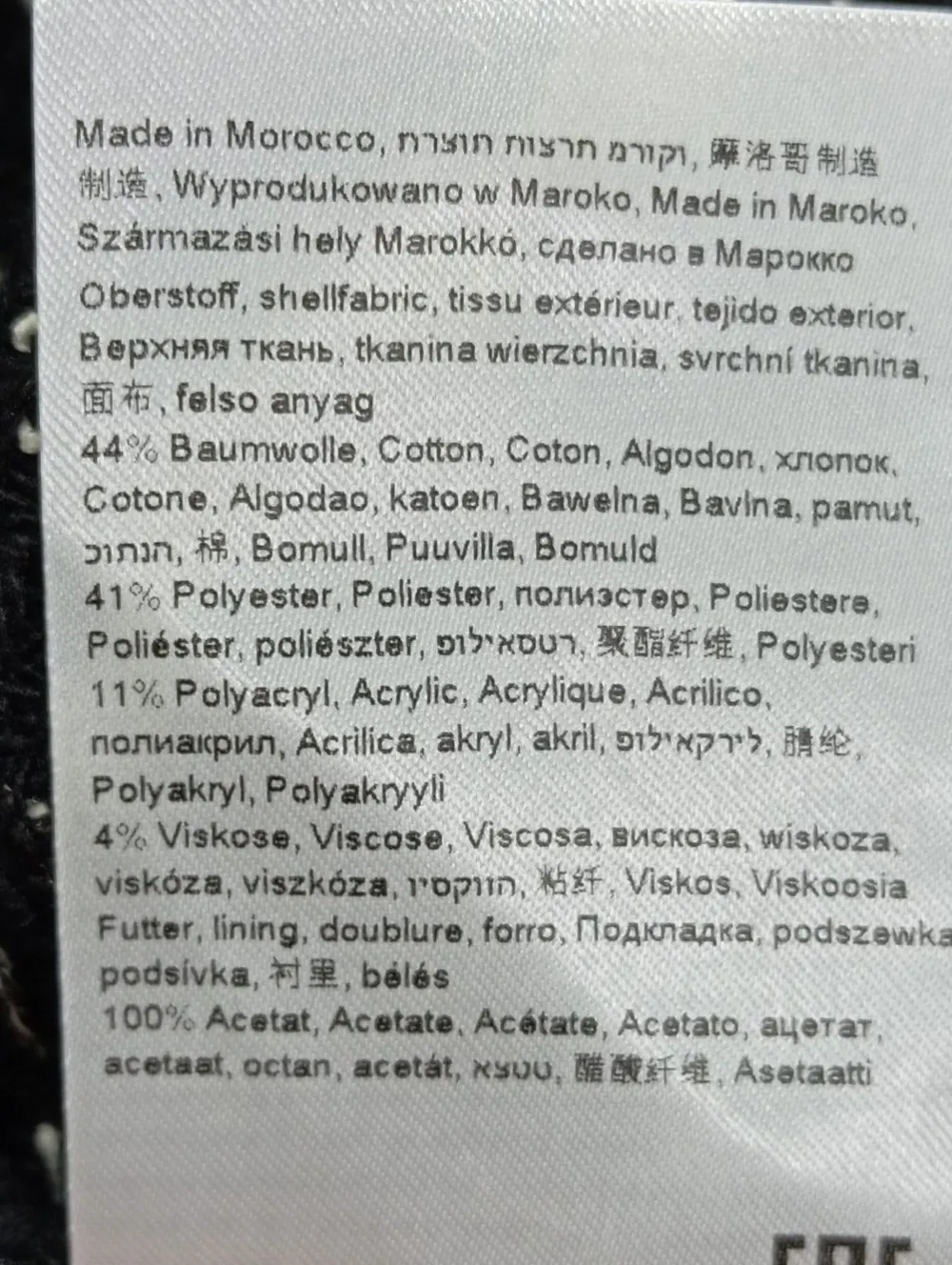 Kostüm Größe 38-Carton Clearance