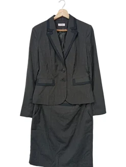 Kostüm Größe 40-Orsay