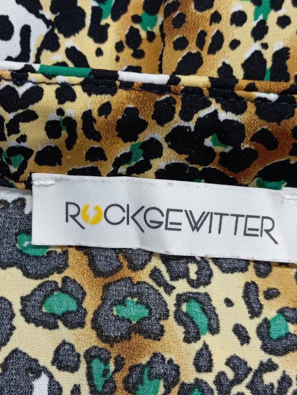 Blusen>Rockgewitter Kurzarm-Bluse Größe 44