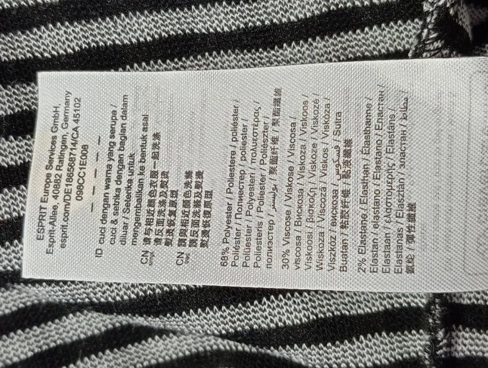 Kleider>edc Kurzarmkleid Größe 36 schwarzweiß