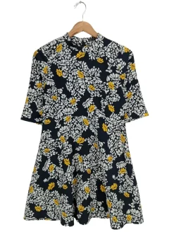 Kurzarmkleid Größe 36-Zara Basic Discount