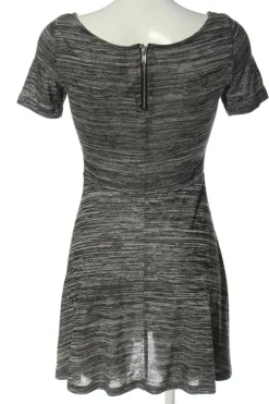 Kleider>H&M Divided Kurzarmkleid Größe 36 hellgrau