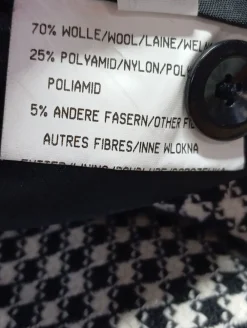 Blazer><noscript><img width=