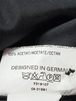 Blazer><noscript><img width=